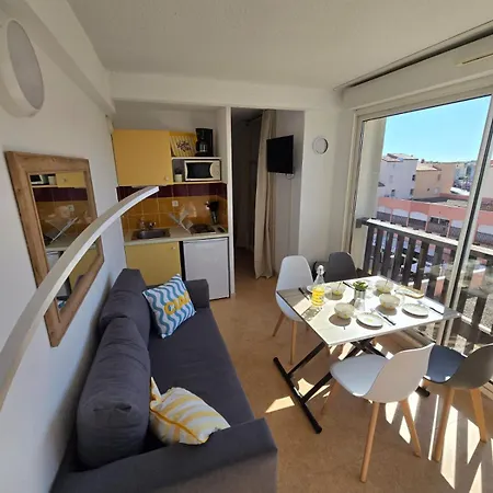 Apartman Avec Piscine 2-4 Personnes A Deux Pas Du Port Agde