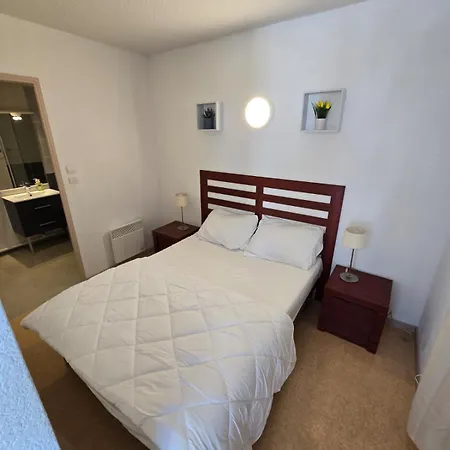 Apartman Avec Piscine 2-4 Personnes A Deux Pas Du Port