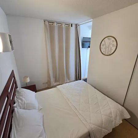 Apartman Avec Piscine 2-4 Personnes A Deux Pas Du Port *